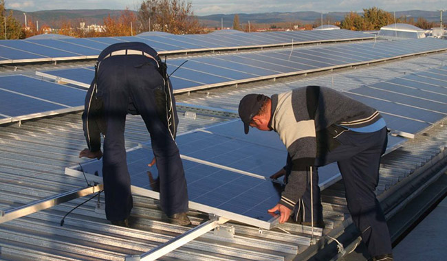 Vietnã desenvolverá energia solar na cobertura para consumo local como parte do plano de transição de energia aprovado